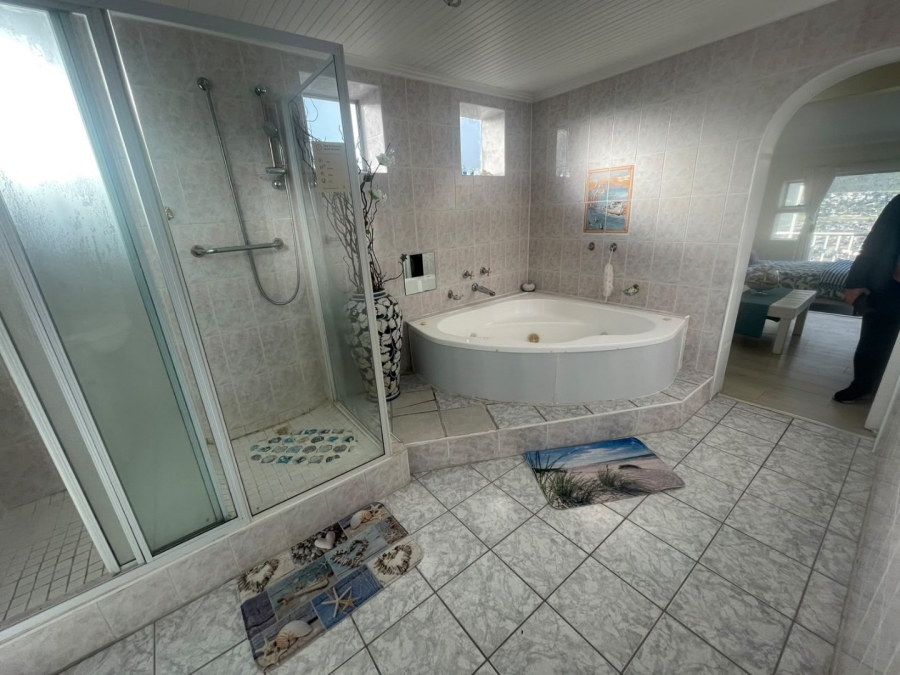 To Let 1 Bedroom Property for Rent in Fish Hoek Western Cape
